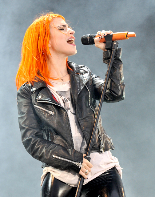 Paramore live at Leeds Festival (Aug 25, 2012)